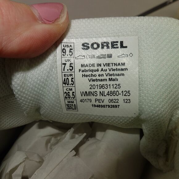 NEW Sorel Out N About III Low Women's 9 Sneakers Shoes Sea Salt Chalk Cream - Picture 9 of 15